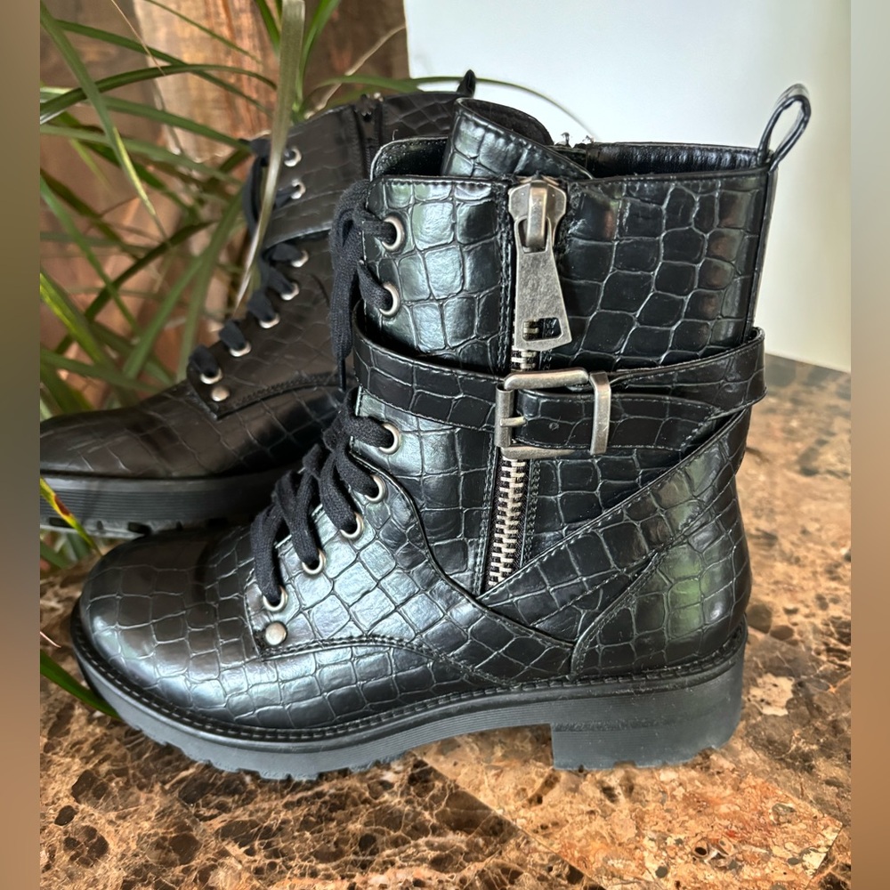 Cool black Croco combat boots